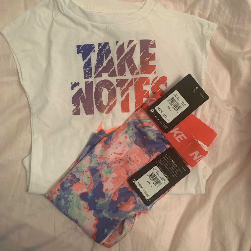 NWT Nike top and leggings